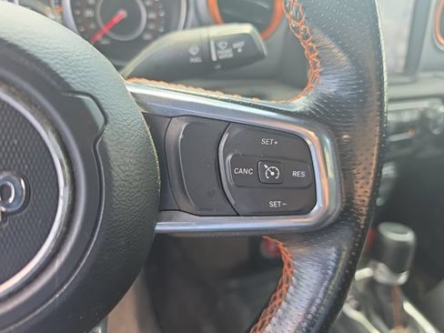Used 2021 Jeep Gladiator Mojave AWD/4WD image 20