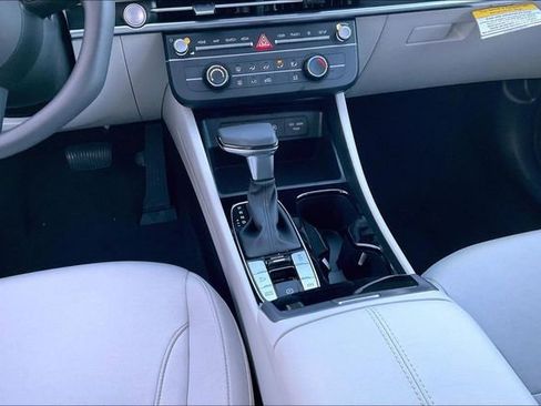 New 2026 Hyundai Tucson SE FWD image 8