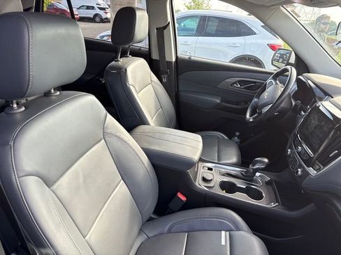 Used 2021 Chevrolet Traverse LT AWD/4WD image 12