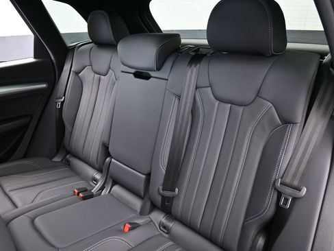 Used 2025 Audi Q5 2.0T Premium image 38