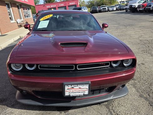 Used 2021 Dodge Challenger R/T image 3