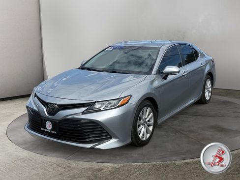 Used 2019 Toyota Camry LE w/ Convenience Package FWD image 3