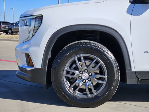 Certified 2025 GMC Acadia Elevation image 13