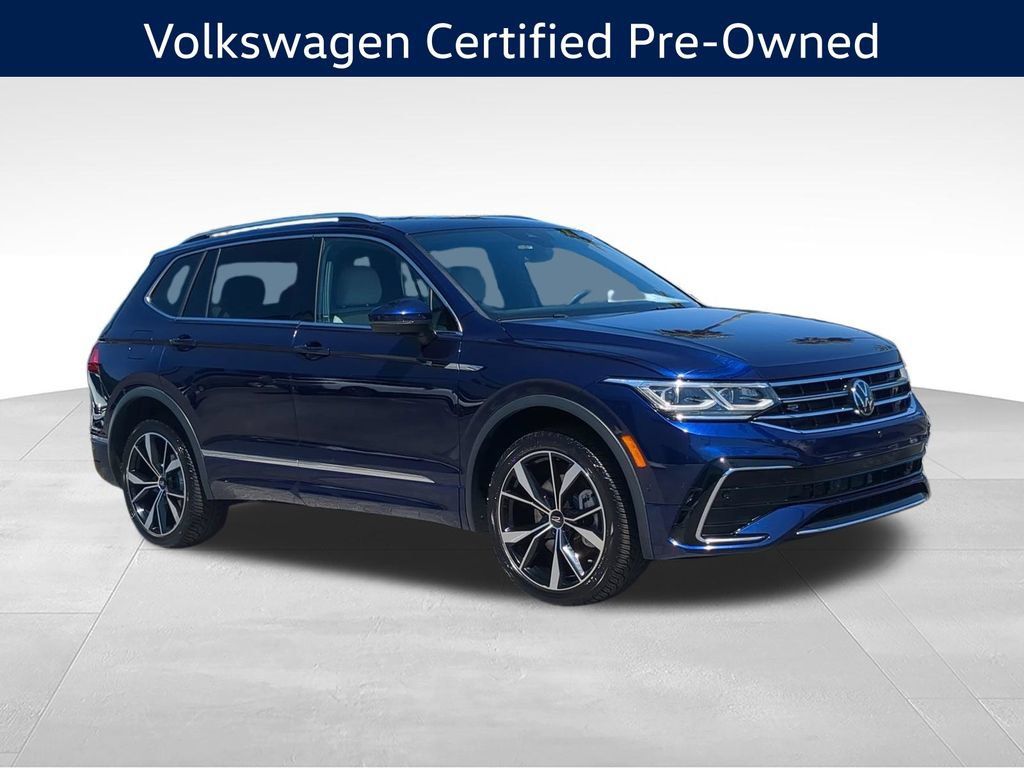Certified 2023 Volkswagen Tiguan SEL R-Line AWD/4WD image 2