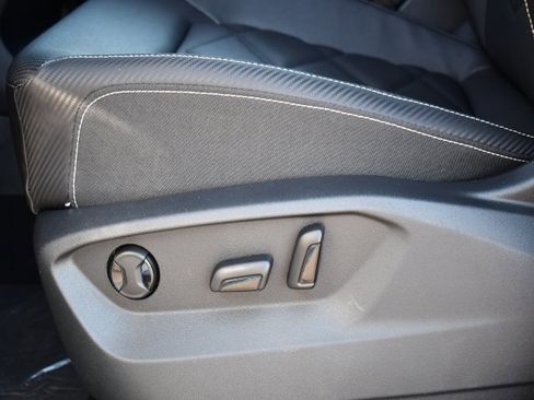 New 2025 Volkswagen Atlas Cross Sport SE image 12