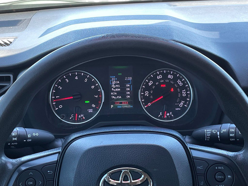 Used 2021 Toyota RAV4 XLE AWD/4WD image 15