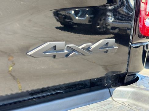 Used 2025 RAM 2500 Big Horn AWD/4WD image 15