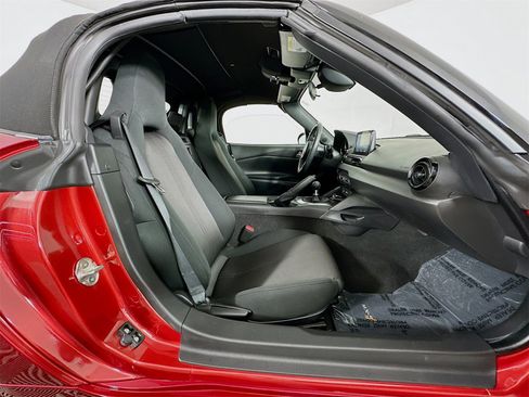 Certified 2023 MAZDA MX-5 Miata Sport w/ Appearance Package image 24