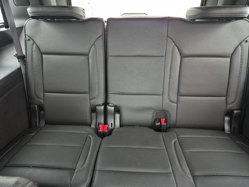 Used 2023 GMC Yukon Denali image 15