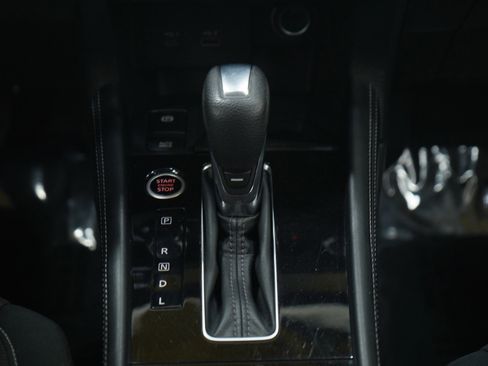 Used 2023 Nissan Kicks SV image 18