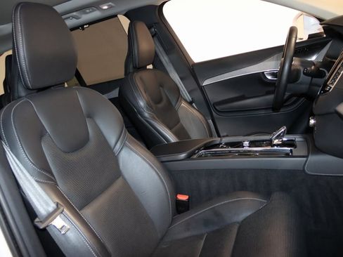 Used 2023 Volvo XC90 B6 Ultimate image 60