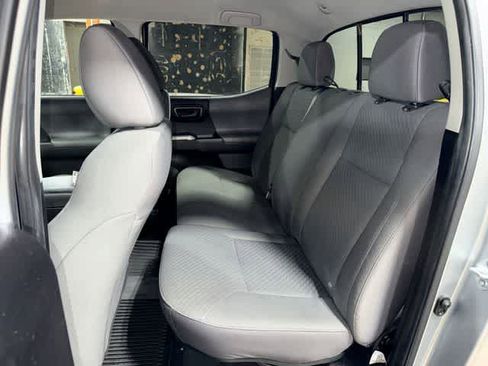 Certified 2023 Toyota Tacoma SR5 AWD/4WD image 17
