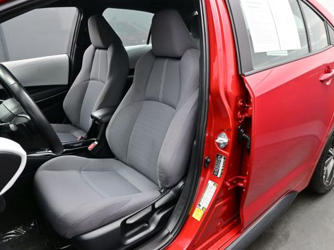 Used 2021 Toyota Corolla SE w/ Carpet Mat Package (TMS) image 11