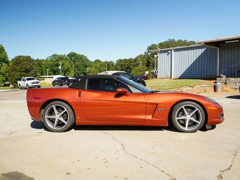 Used 2006 Chevrolet Corvette Convertible RWD image 3