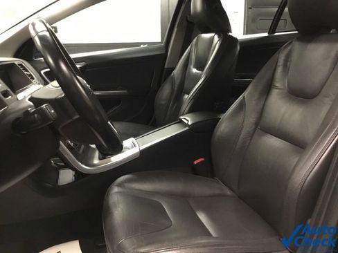 Used 2014 Volvo S60 T5 image 25