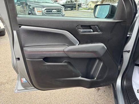 Used 2024 Chevrolet Colorado Z71 w/ Z71 Convenience Package 2 image 12