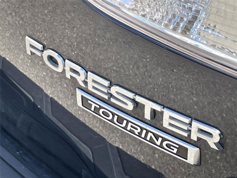 Used 2019 Subaru Forester Touring AWD/4WD image 10