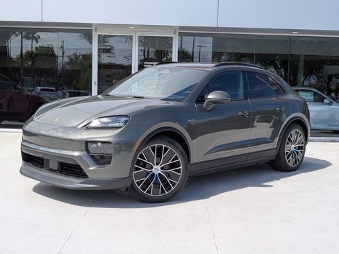 New 2026 Porsche Macan Electric image 1