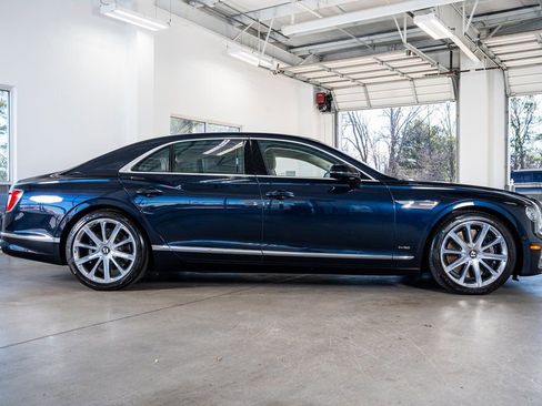 Used 2020 Bentley Flying Spur W12 image 5
