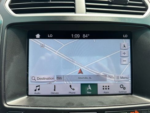 Used 2017 Ford Explorer XLT w/ Equipment Group 202A FWD image 38