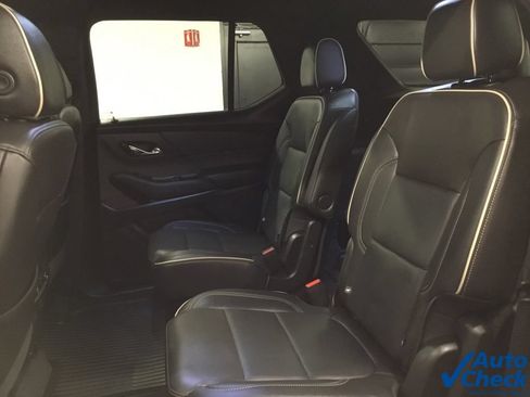 Used 2022 Chevrolet Traverse Premier w/ Redline Edition AWD/4WD image 31