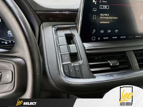 Used 2024 GMC Yukon XL SLE AWD/4WD image 17