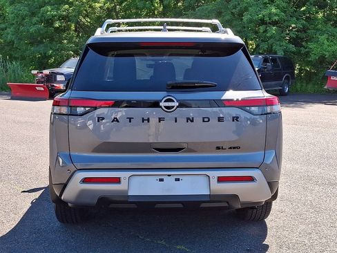 Certified 2023 Nissan Pathfinder SL w/ Black Appearance Package AWD/4WD image 5