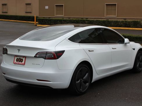 Used 2019 Tesla Model 3 Long Range AWD/4WD image 5