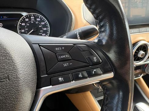 Used 2021 Nissan Sentra SV w/ SV Premium Package image 16