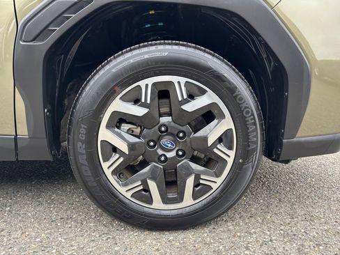 Certified 2025 Subaru Forester Premium AWD/4WD image 27