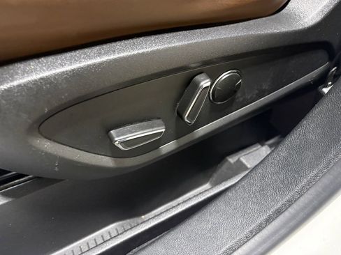 Used 2023 Lincoln Nautilus Reserve image 20