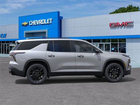 New 2026 Chevrolet Traverse LT image 5