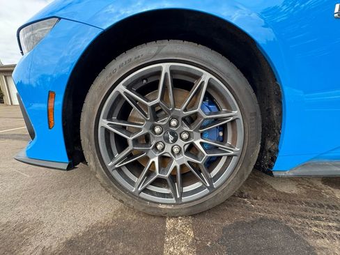 Used 2025 Ford Mustang GT Premium w/ GT Performance Package image 14