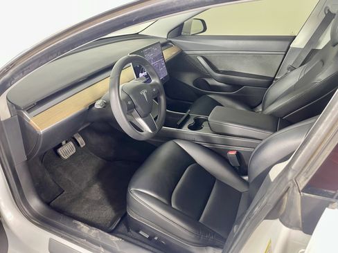 Used 2020 Tesla Model 3 image 11