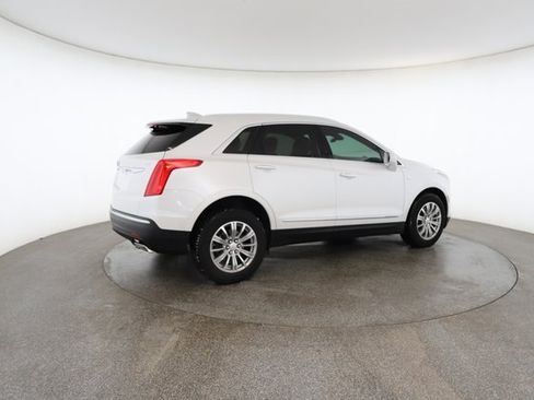 Used 2017 Cadillac XT5 Luxury w/ Driver Awareness Package image 19