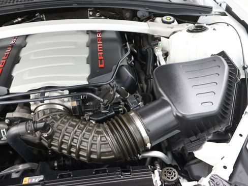 Used 2019 Chevrolet Camaro SS RWD image 16