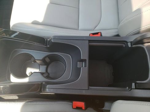 Certified 2025 Acura Integra FWD image 28