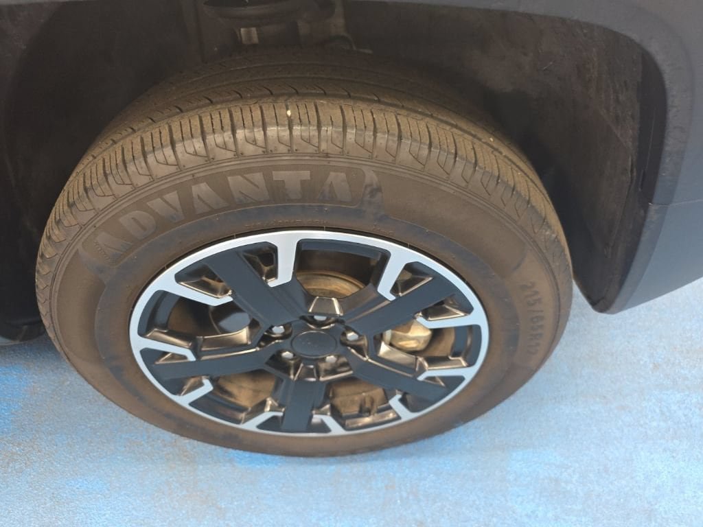 Used 2023 Jeep Renegade Latitude AWD/4WD image 4