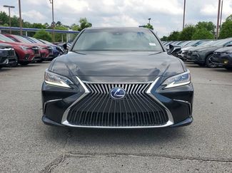 Used 2021 Lexus ES 300h Ultra Luxury w/ Accessory Package FWD video 2