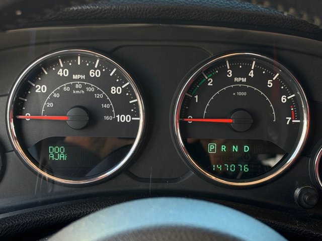 Used 2014 Jeep Wrangler Unlimited Sport w/ Connectivity Group AWD/4WD image 12