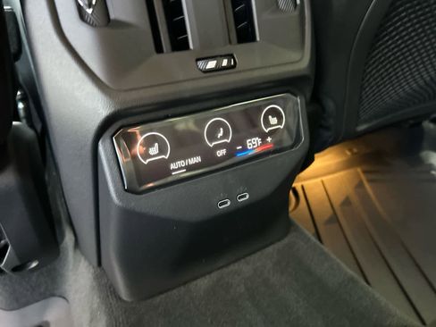 Used 2026 BMW X3 xDrive30 w/ Premium Package image 22