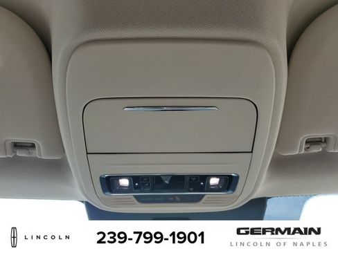 New 2027 Lincoln Navigator Premiere RWD image 32