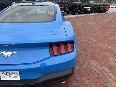 Used 2026 Ford Mustang Premium RWD image 11