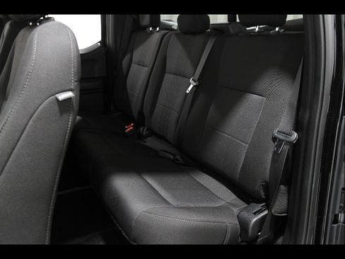 Used 2019 Ford F150 XLT w/ Equipment Group 302A Luxury AWD/4WD image 23