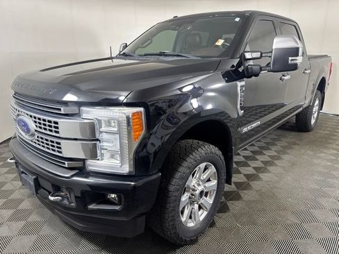 Used 2017 Ford F250 Platinum w/ Platinum Ultimate Package AWD/4WD image 8