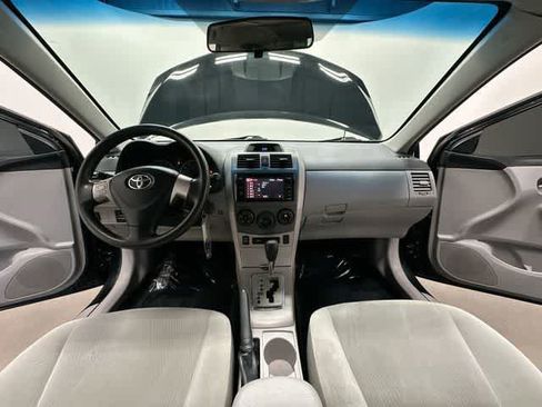 Used 2013 Toyota Corolla LE w/ Premium Pkg FWD image 16