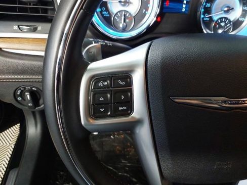 Used 2012 Chrysler 300 C Luxury Series RWD image 30