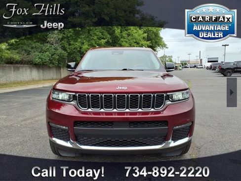 Used 2023 Jeep Grand Cherokee L Limited AWD/4WD image 2