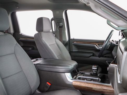 Used 2023 GMC Sierra 1500 Elevation image 29