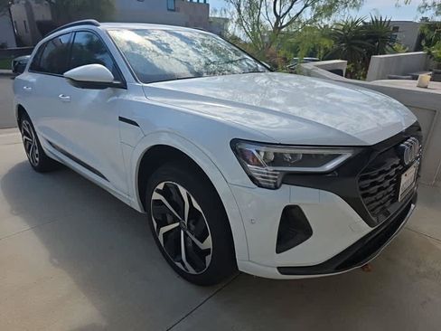 Used 2024 Audi Q8 e-tron Premium Plus w/ Premium Plus Package AWD/4WD image 3